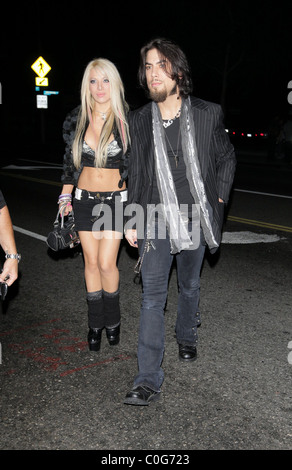 Dave Navarro and 'Rock of Love 2' star Daisy De La Hoya arriving at the