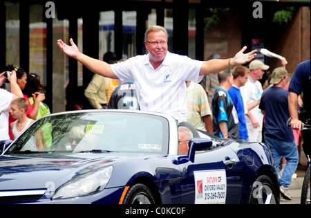 Ron and Liz Jaworski Offer Their Heartfelt Thanks to Our Cooper Frontline  Heroes  Our sincerest thanks to longstanding friend of Cooper, former  Philadelphia Eagles quarterback Ron Jaworski and his wife, Liz