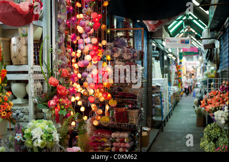 The Chatuchak weekend market is the largest one in Bangkok, covering a maze of streets. Stock Photo