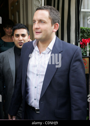 Joel Beckett leaving a London Hotel after Wendy Richard married John Burns today. The ex-Eastender is suffering from terminal Stock Photo