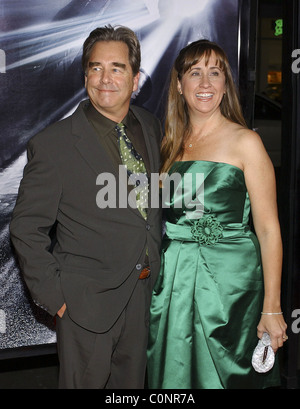 Beau Bridges and Wendy Bridges Los Angeles Premiere 'Max Payne' held at the Mann's Grauman Chinese Theater Hollywood, Stock Photo