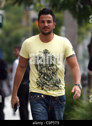 Peter Andre leaving his hotel with his brother. Los Angeles, California - 30.10.08 Owen Beiny / Stock Photo