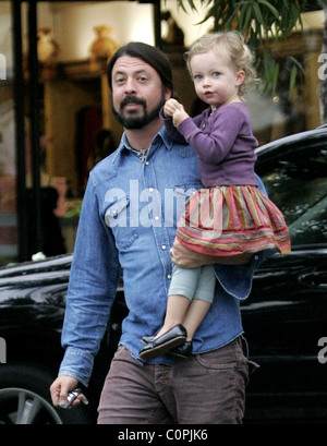 Dave Grohl has a stroll in Bel-Air with his daughter Violet Maye Grohl and wife Los Angeles, California - 01.11.08 BAC/ Stock Photo