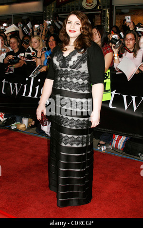 Stephenie Meyer Los Angeles Premiere of the film 'Twilight' held at Mann Village Theater California, USA- 17.11.08 : Stock Photo