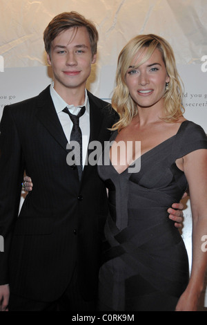 David Kross, Kate Winslet The New York premiere of 'The Reader' held at the Ziegfield Theater New York City, USA - 03.12.08 Stock Photo