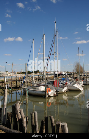 The port at L'Aiguillon sur Mer on River Lay in the Vendee region of western France EU Stock Photo