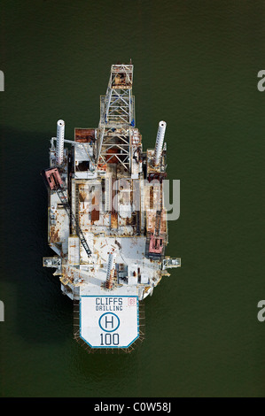 aerial view above Cliffs Drilling offshore oil platform Texas Stock Photo