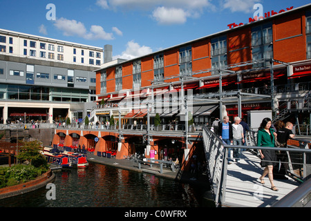 The Mailbox shopping complex with many cafes and restaurants. Birmingham, England, UK. Stock Photo