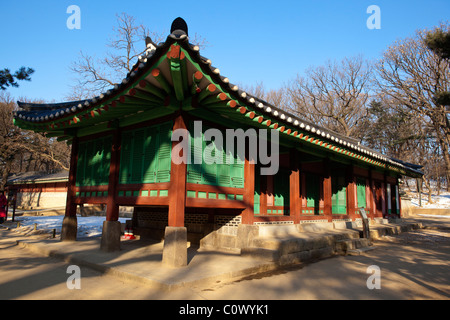 Buidling at the Jongmyo shrine in Seoul Stock Photo