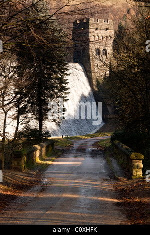 Water flowing down Howden Dam at Upper Derwent Valley Reservoir in the Peak District, Derbyshire, near Ladybower. Stock Photo