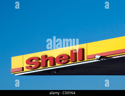 Shell Filling Station sign Stock Photo