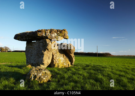 St Lythans Burial Chamber, near St Nicholas, Vale of Glamorgan, Wales, UK Stock Photo