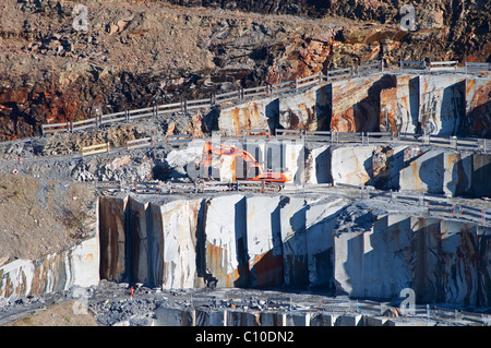 A close up of the workings of Delabole slate quarry, Delabole, Cornwall, UK Stock Photo