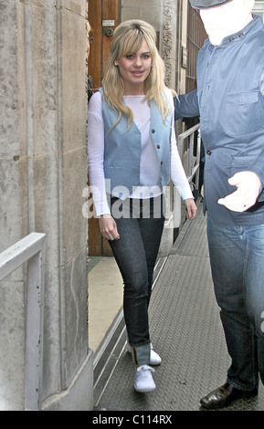 Singer Aimee Ann Duffy aka Duffy leaving Radio One London, England - 12.02.09 Stock Photo