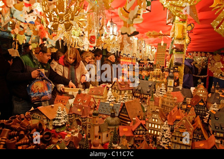 Christmas market, Hauptmarkt, Nuremberg, Bavaria, Germany, Europe Stock Photo