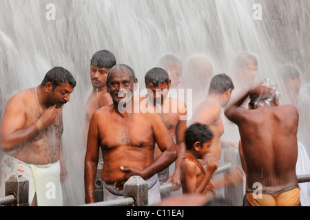 Kutralam waterfalls, Peraruvi, Main Falls, Kuttralam, Kuttalam Stock ...
