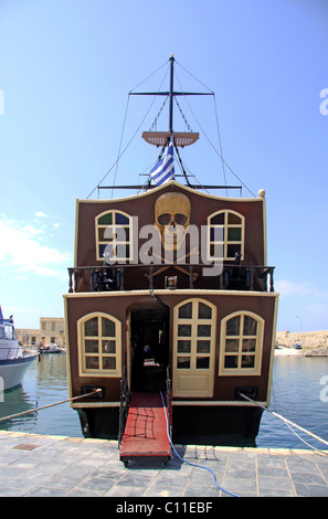 The tourist ship Captain Hook, styled as a pirate ship, in the Venetian  harbour of Rethymnon / Crete / Greece Stock Photo - Alamy