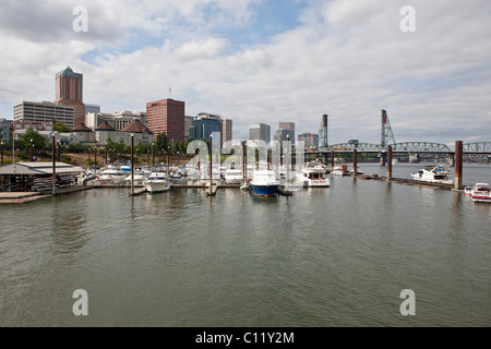 Overlooking the marina in front of the Hawthorne Bridge, Portland, Oregon, USA Stock Photo