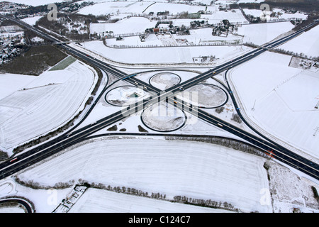 Aerial view, Kamener Kreuz motorway junction of the A1 and A2 motorways in the snow, reconstruction, Kamen, Ruhrgebiet region