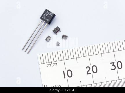variety of different transistors Stock Photo - Alamy