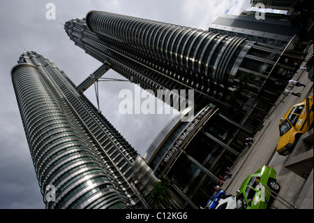 Kuala Lumpur Petronas Twin Towers, shot with a Nikon D3S and 14-24mm lens Stock Photo