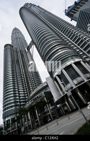 Kuala Lumpur Petronas Twin Towers, shot with a Nikon D3S and 14-24mm lens Stock Photo