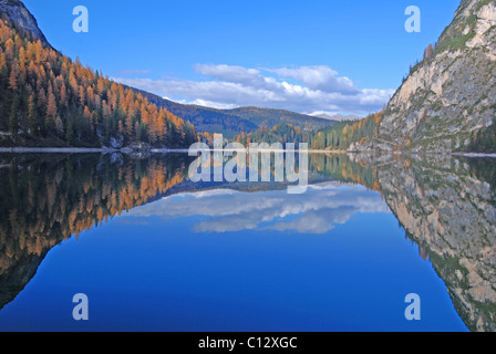 Pragser Wildsee, lago di Braies, Alto Adige, Italy Stock Photo