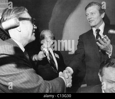 Rockefeller Family. From left: New York Governor Nelson Rockefeller, Pace College President Edward J. Mortola, New York City Mayor John Lindsay. Rockefeller was at Pace to receive an honorary doctor of humane letters. October 21, 1970 Stock Photo