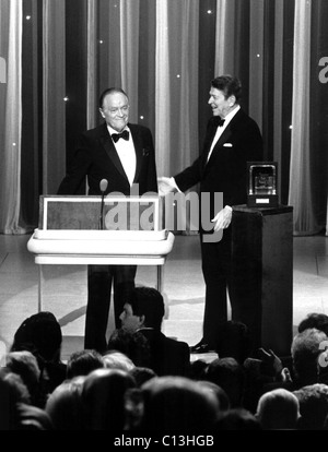 Bob Hope honored by President Ronald Reagan at the opening of the Bob Hope Cultural Center in Palm Desert, California, 1988 Stock Photo