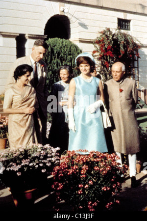 Indira Gandhi, Ambassador & Mrs. John Kenneth Galbraith, Jacqueline Kennedy & Prime Minister Nehru, India, 1961 Stock Photo