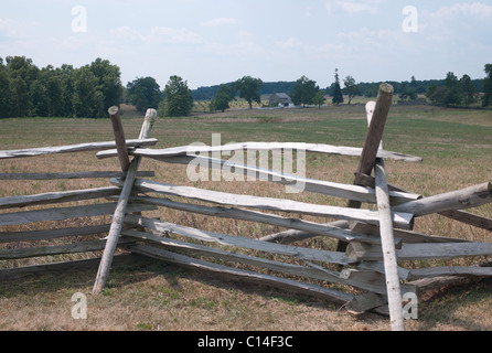 BRIAN BARN & CEMETERY RIDGE FROM VIRGINIA MEMORIAL SEMINARY RIDGE GETTYSBURG PENNSYLVANIA  UNITED STATES OF AMERICA Stock Photo