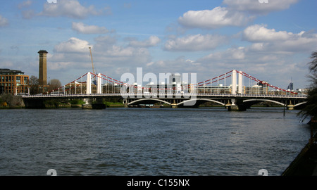 Chelsea Bridge, the River Thames and the Tower of the Victorian Sewage Pumping Station in Grosvenor Road, London. Stock Photo