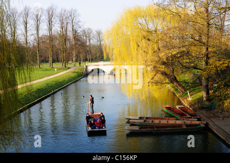 Tourists Punting on the Cam, from Garret Hostel Bridge, Cambridge, England, UK