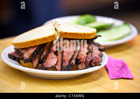 Pastrami sandwich at Katz's Deli in New York City Stock Photo