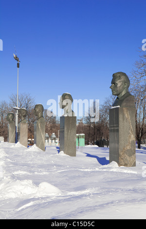 The statues of 5 famous Soviet cosmonauts at Cosmonauts Alley in Moscow, Russia Stock Photo