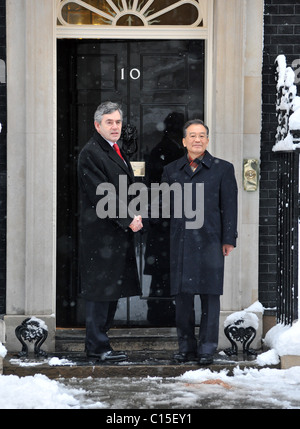 British PM Gordon Brown meets Chinese PM Wen Jiabao at 10 Downing Street London, England - 02.02.09 : Stock Photo