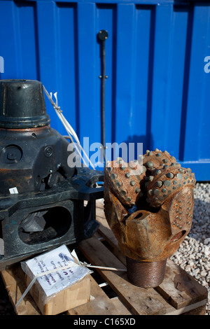 Gas shale Drilling Bits, pallet delivery at the Cuadrilla Resources rig in Singleton, Blackpool, Lancashire, Stock Photo