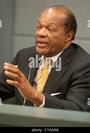 Former DC Mayor Marion Barry speaks during a DC Council hearing in Washington D.C.Former DC Mayor Marion Barry speaks during a D Stock Photo