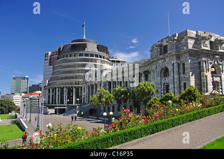 New Zealand Government 'Beehive' and Parliament Building. Lambton Quay, Wellington, Wellington Region, North Island, New Zealand Stock Photo