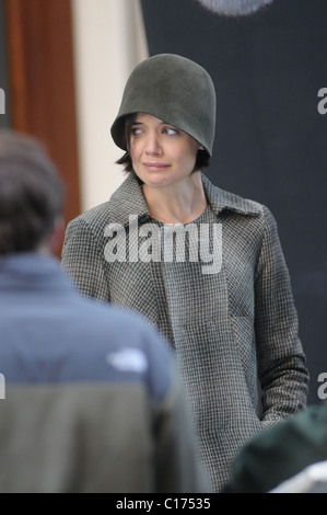 Katie Holmes filming an emotional scene on the set of her new film 'The ...