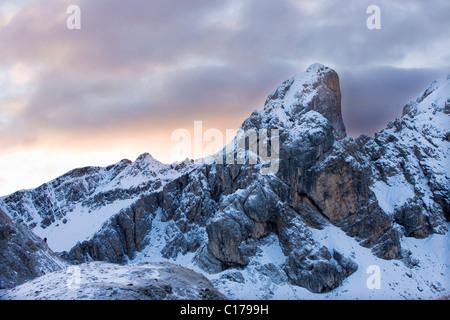 Torre Dusso of Croda da Lago Group from Passo di Giau, Belluno, Italy, Europe Stock Photo