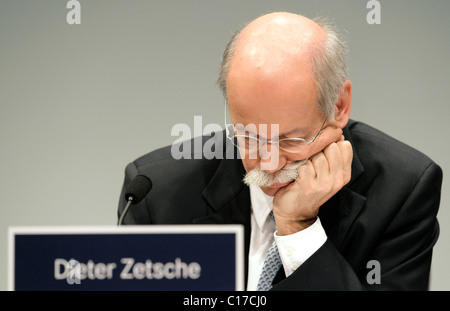 Dieter Zetsche, CEO of Daimler AG, during the press briefing on annual results on 14/2/2008 in Stock Photo