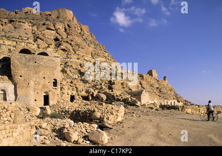 Tunisia, Southern Tunisia, Tataouine area, ksours road, Douiret Berber village (Ksar) Stock Photo