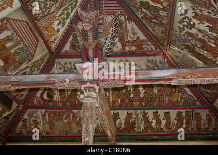 Paintings decorating the interior of the pavilions of the Hall of Justice Kertha Gosa in Klunkung in east Bali Stock Photo