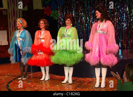 Bets Malone, Misty Cotton, Leslie Spencer Smith and Victoria Matlock The 200th performance of the smash hit Off-Broadway Stock Photo