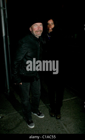 The Edge (aka David Howell Evans) with his wife, Morleigh Steinberg Out walking in New York New York City, USA - 23.03.09 Stock Photo