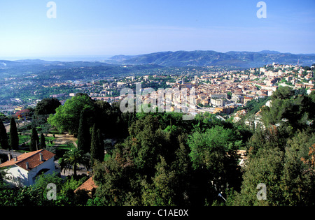 France, Alpes Maritimes, wide view of Grasse (the bay of Cannes on the background) Stock Photo
