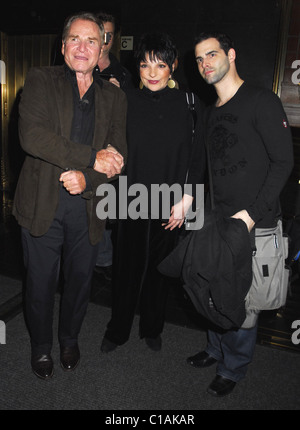 Liza Minnelli with a male companion arriving at NBC studios in New York. New York City, USA - 02.04.09 Patricia Schlein/ Stock Photo