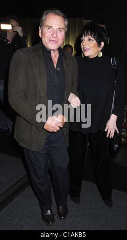 Liza Minnelli with a male companion arriving at NBC studios in New York. New York City, USA - 02.04.09 Patricia Schlein/ Stock Photo