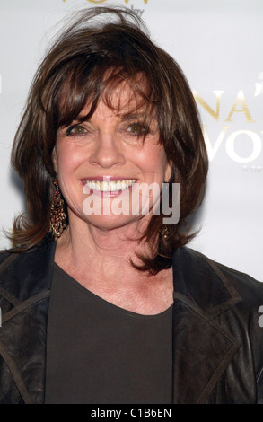 Linda Gray from the 80s TV show Dallas Opening Night of the Broadway play 'Irena's Vow' at the Kerr Theatre - Arrivals. New Stock Photo